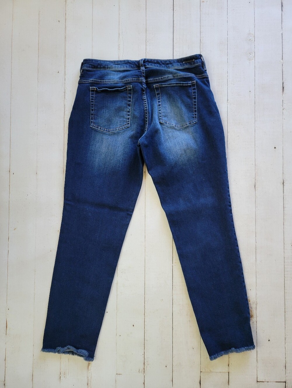 Carve Designs Womens Straight Leg Organic Cotton Dark Blue Jeans Raw Hem Size 12 - Picture 4 of 4